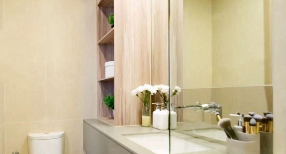 For rent and for sale 1 bed condo in Watthana, Bangkok