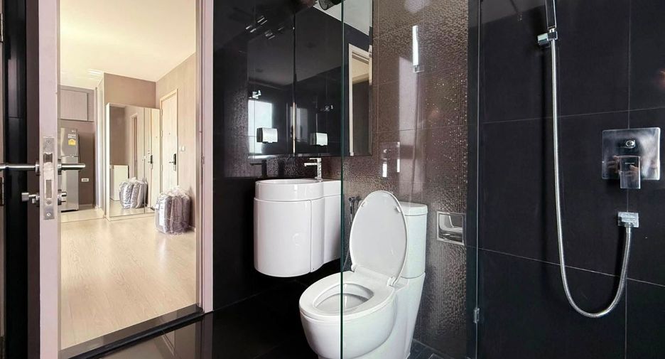 Condo en alquiler de 2 habitaciones en Khlong Toei, Bangkok