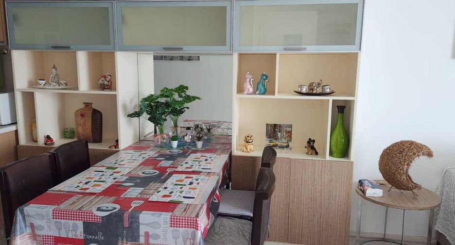 For rent 1 bed condo in Watthana, Bangkok