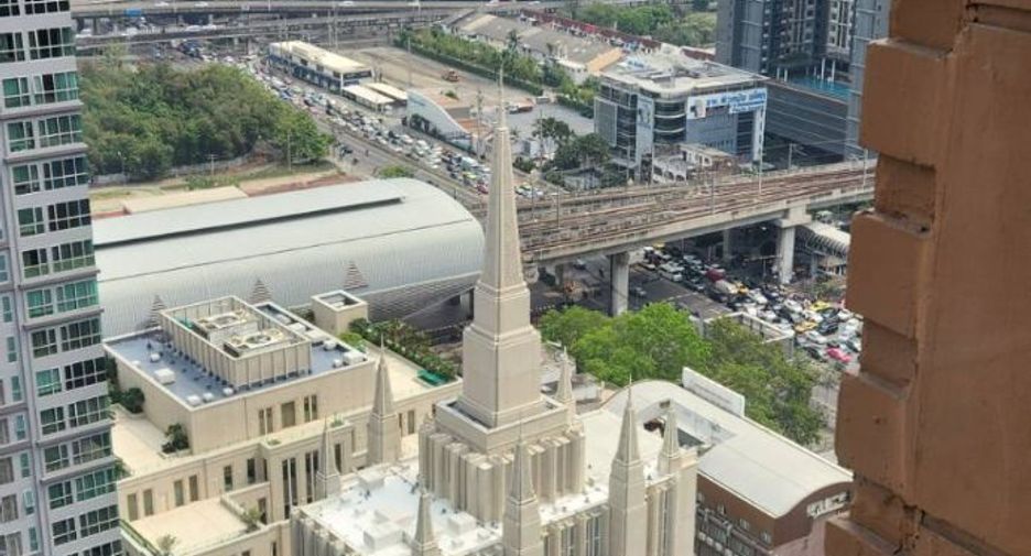 For rent 1 bed condo in Watthana, Bangkok