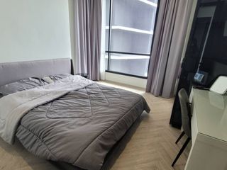 For rent 2 bedrooms condo in Khlong San, Bangkok