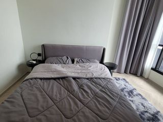 For rent 2 bedrooms condo in Khlong San, Bangkok