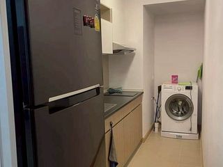 Wohnung zur Miete mit 1 Zimmer in Huai Khwang, Bangkok