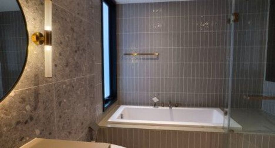 Condo en venta de 2 habitaciones en Khlong Toei, Bangkok