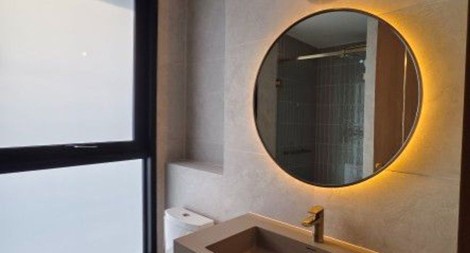 Condo en venta de 2 habitaciones en Khlong Toei, Bangkok