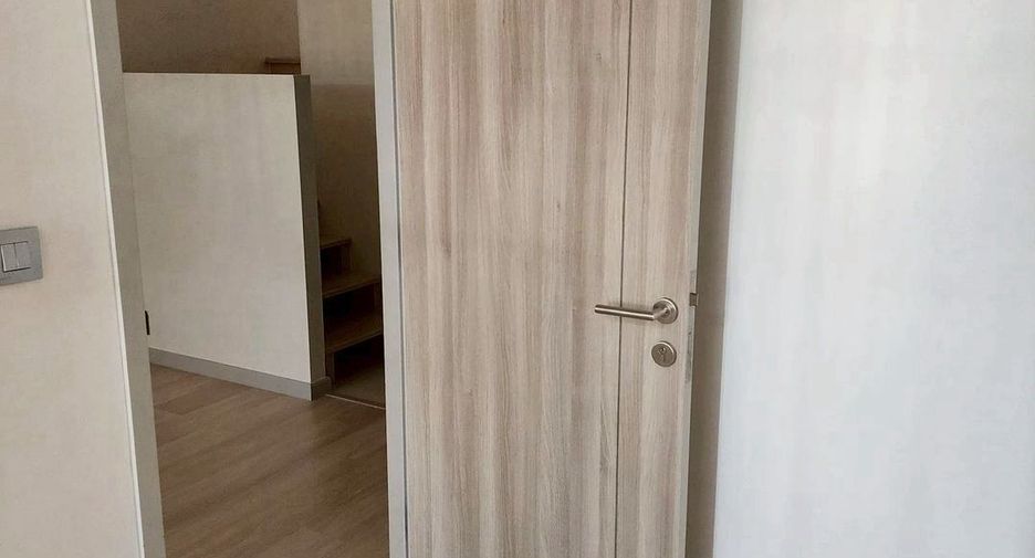 For sale 2 ベッドルーム condo in Sathon, Bangkok