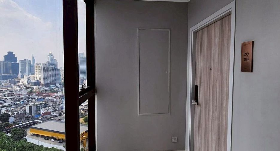 For sale 2 ベッドルーム condo in Sathon, Bangkok