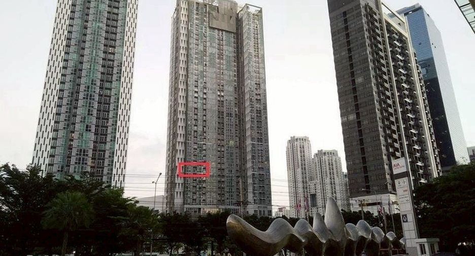 For sale 2 ベッドルーム condo in Huai Khwang, Bangkok