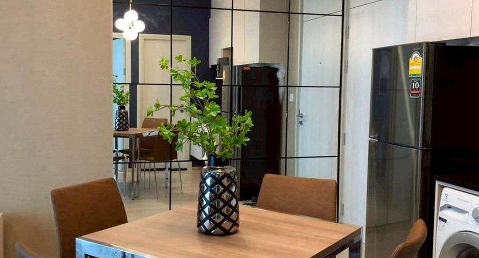 For sale 2 ベッドルーム condo in Huai Khwang, Bangkok