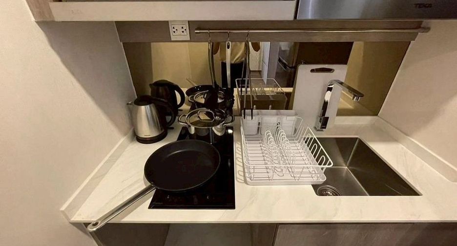 Condo en alquiler de 2 habitaciones en Khlong Toei, Bangkok