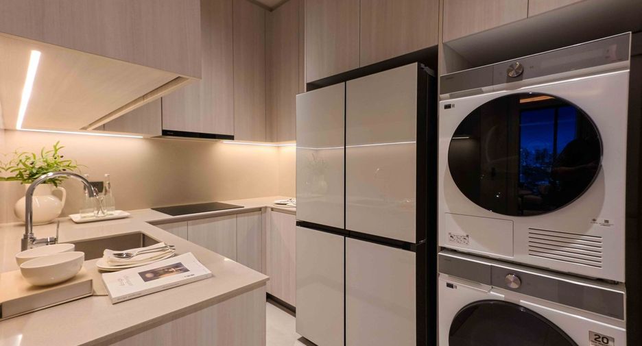 For sale 2 bedrooms condo in Khlong Toei, Bangkok