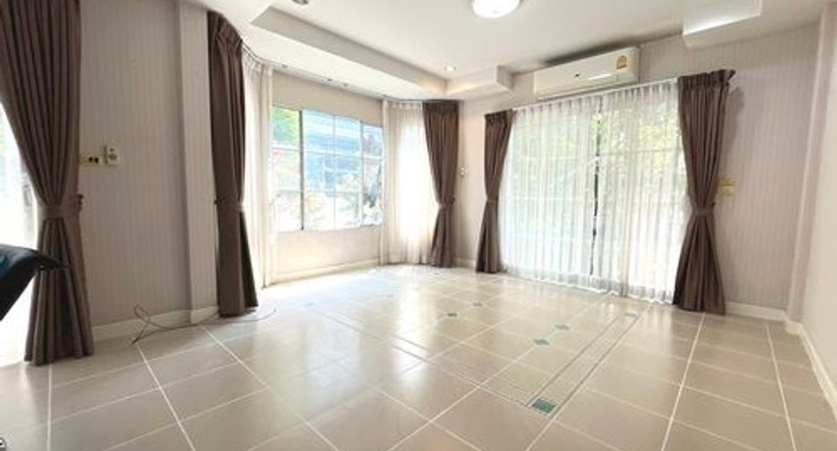 À vendre 4 chambres maison à Mueang Pathum Thani, Pathum Thani