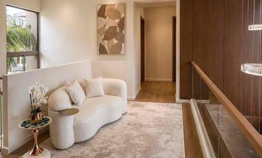 For sale 5 bedrooms villa in East Pattaya, Pattaya