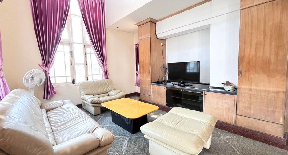 For sale 4 bedrooms house in Bang Bua Thong, Nonthaburi