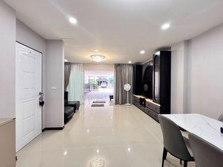 Haus zur Miete mit 3 Zimmer in Bang Lamung, Chonburi
