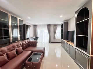 Haus zur Miete mit 3 Zimmer in Bang Lamung, Chonburi