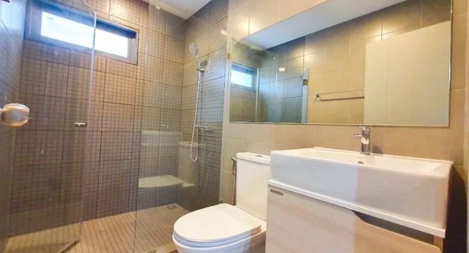 For rent 2 bedrooms condo in Phra Pradaeng, Samut Prakan
