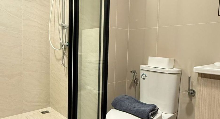 For rent 1 bed condo in Huai Khwang, Bangkok