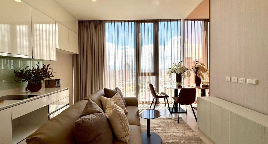 For rent 2 bedrooms condo in Chatuchak, Bangkok