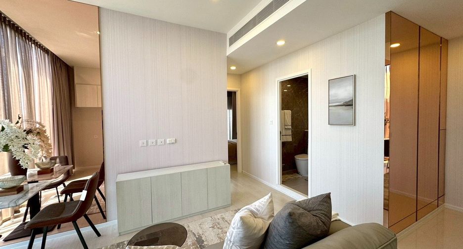 For rent 2 bedrooms condo in Chatuchak, Bangkok