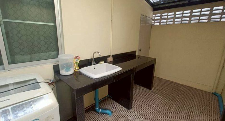 For rent 2 bedrooms house in East Pattaya, Pattaya