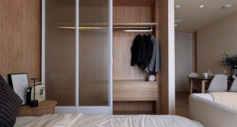 For rent 1 bed condo in Watthana, Bangkok