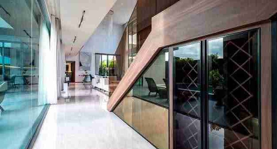 For sale 5 bedrooms villa in East Pattaya, Pattaya