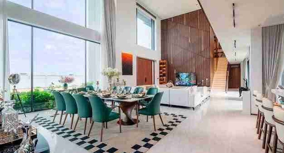 For sale 5 bedrooms villa in East Pattaya, Pattaya