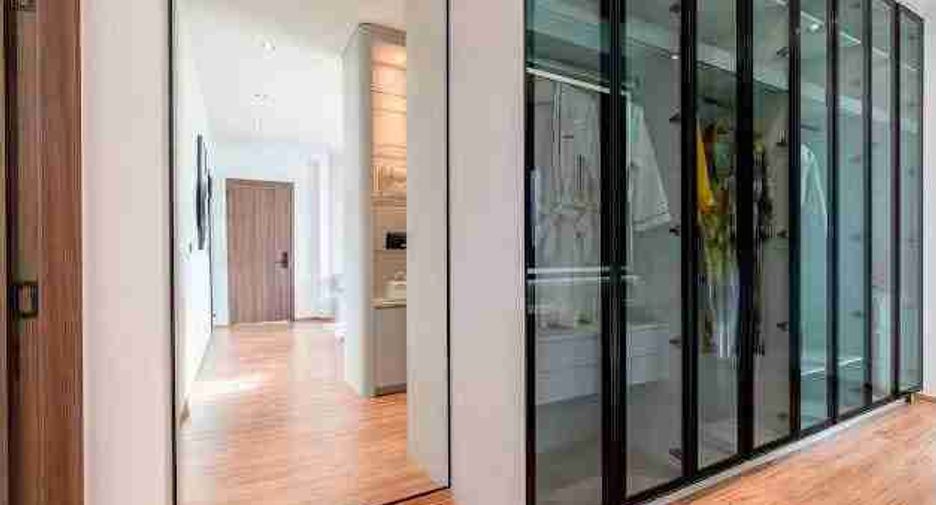 For sale 5 bedrooms villa in East Pattaya, Pattaya