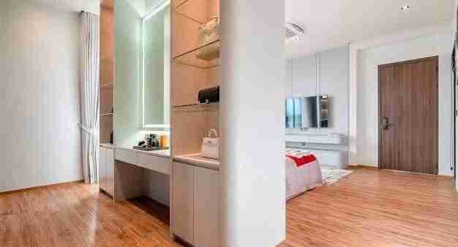 For sale 5 bedrooms villa in East Pattaya, Pattaya