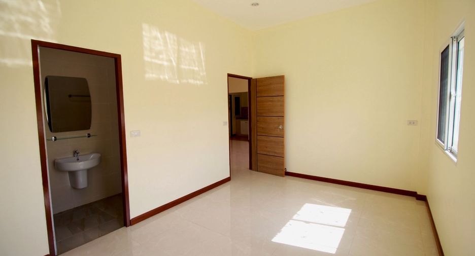 À vendre 3 chambres maison à Ban Khai, Rayong