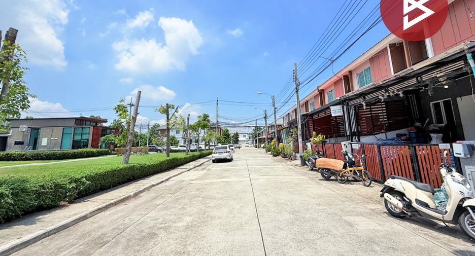For sale 3 bedrooms townhouse in Bang Bo, Samut Prakan