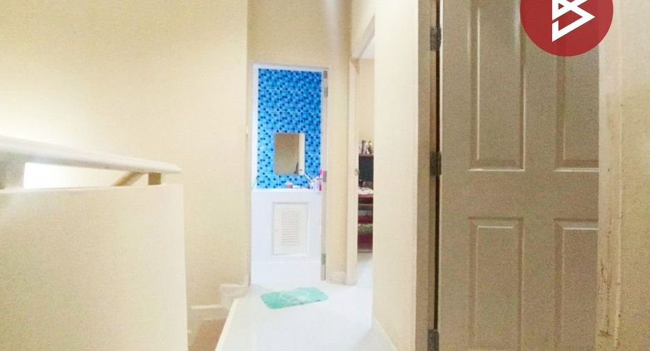 For sale 3 bedrooms townhouse in Mueang Samut Sakhon, Samut Sakhon