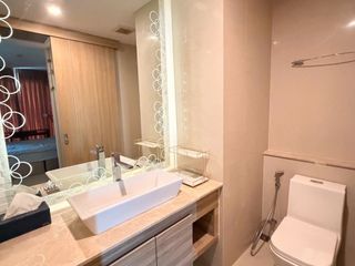 出租 和 出售 1 卧室 公寓 在 Bang Lamung, Chon Buri