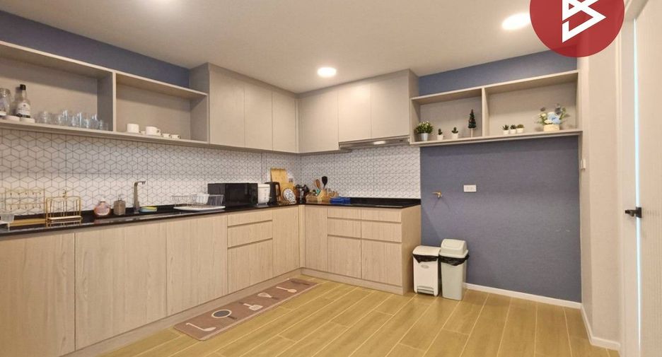 For sale 3 ベッドルーム house in Ban Phaeo, Samut Sakhon