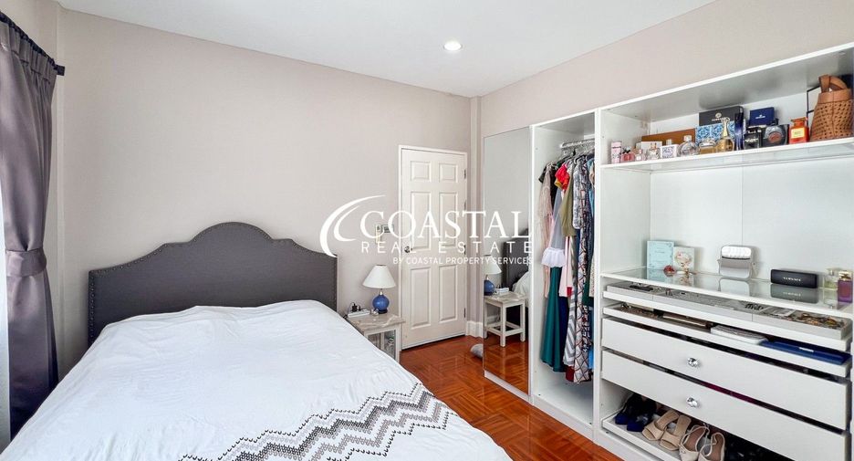 For sale 3 bedrooms house in East Pattaya, Pattaya