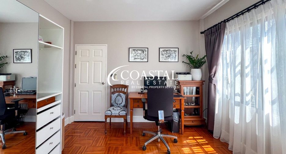 For sale 3 bedrooms house in East Pattaya, Pattaya