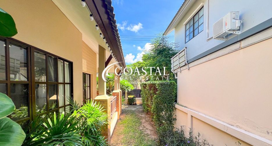 For sale 3 bedrooms house in East Pattaya, Pattaya