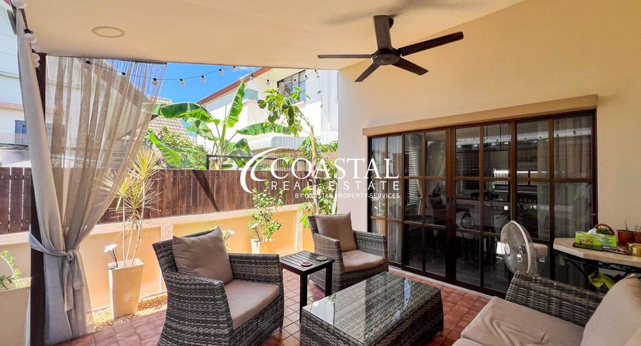 For sale 3 bedrooms house in East Pattaya, Pattaya