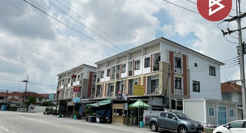 À vendre 2 chambres local commercial à Mueang Chon Buri, Chonburi