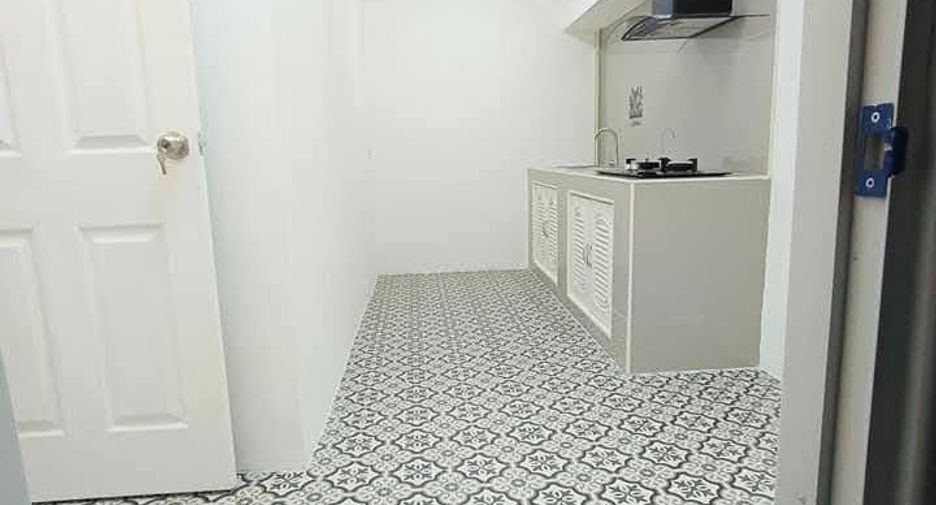 Casa adosada en venta de 2 habitaciones en East Pattaya, Pattaya