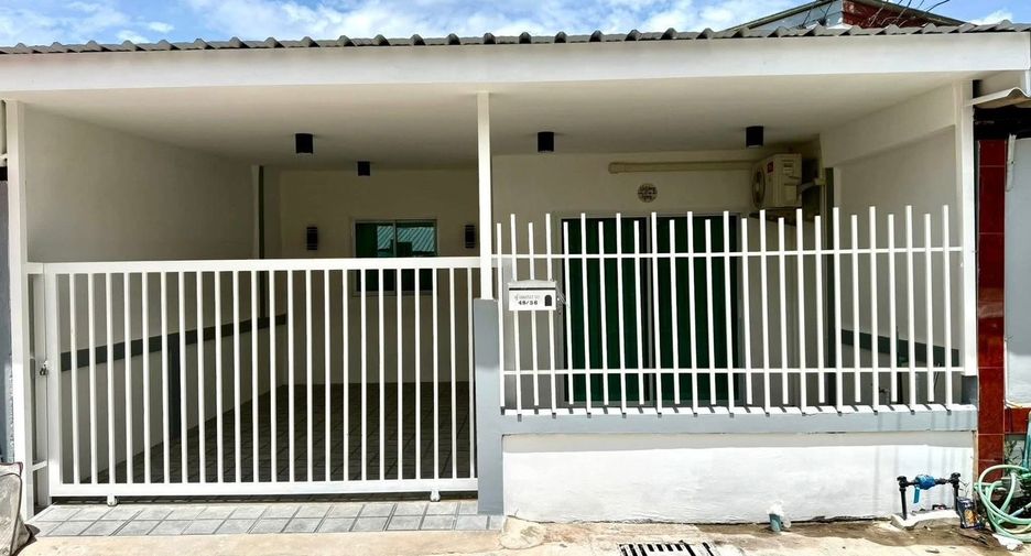 Casa adosada en venta de 2 habitaciones en East Pattaya, Pattaya