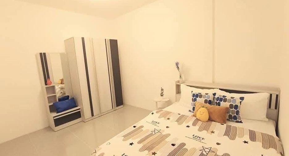 Casa adosada en venta de 2 habitaciones en East Pattaya, Pattaya