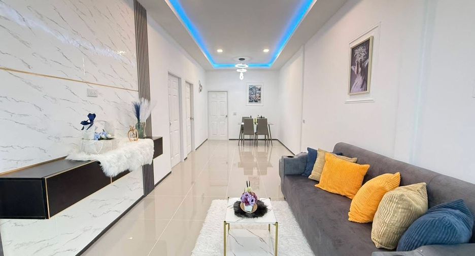Casa adosada en venta de 2 habitaciones en East Pattaya, Pattaya