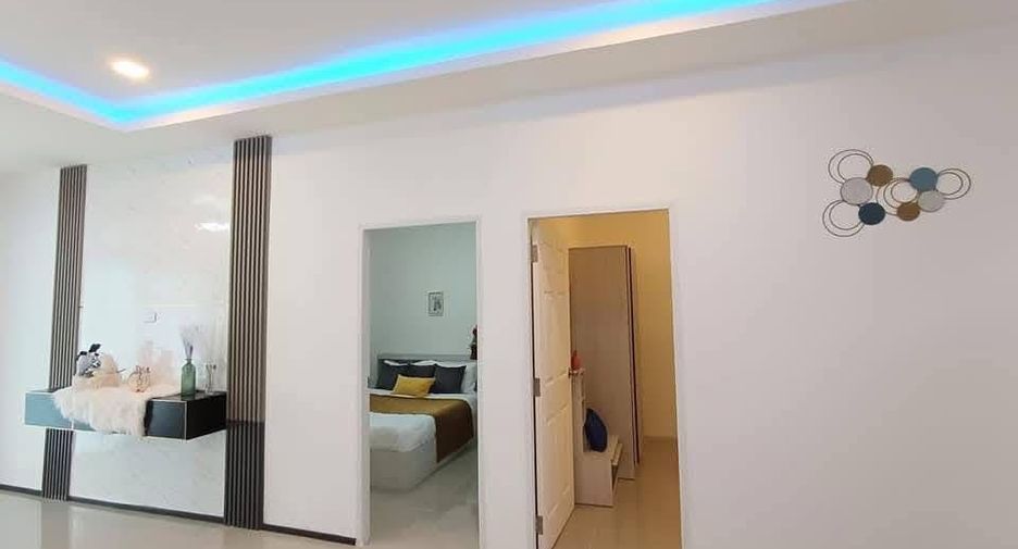 Casa adosada en venta de 2 habitaciones en East Pattaya, Pattaya