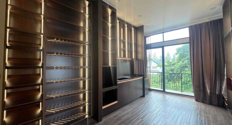À louer 2 chambres local commercial à Lam Luk Ka, Pathum Thani