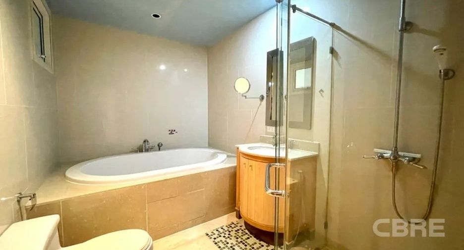 Condo en venta de 3 habitaciones en Sathon, Bangkok