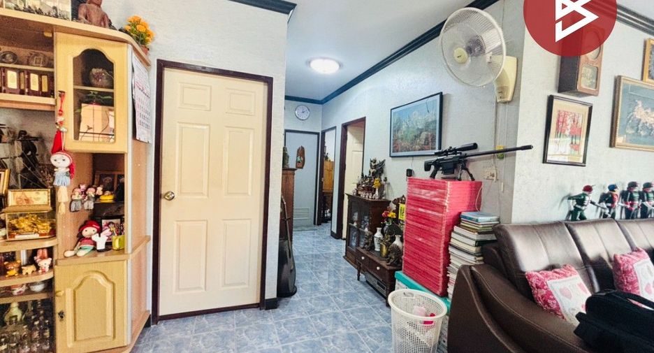 出售 2 卧室 独立屋 在 Ban Bueng, Chon Buri