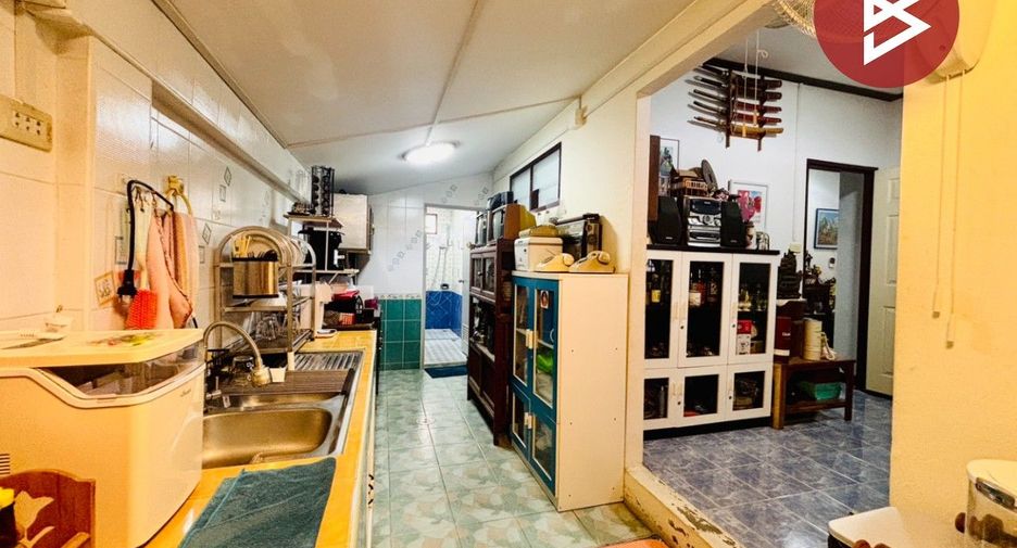 出售 2 卧室 独立屋 在 Ban Bueng, Chon Buri