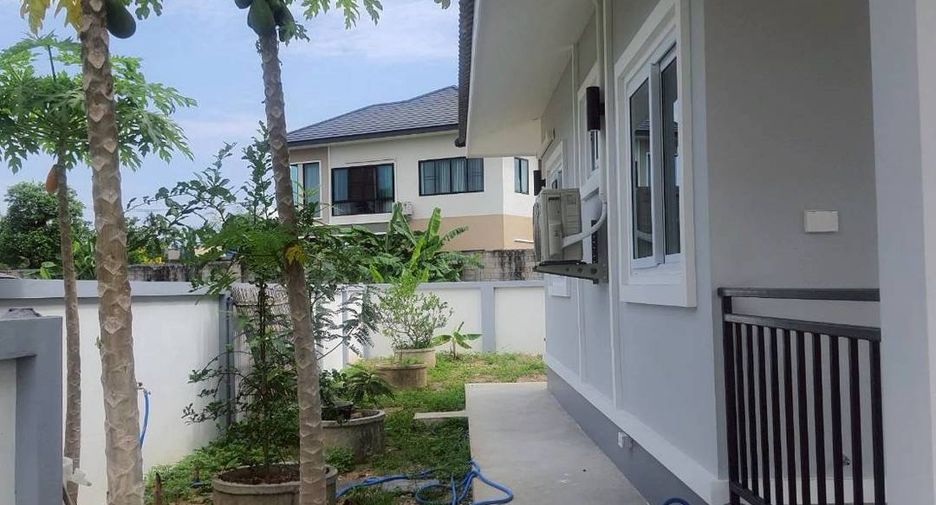 For rent 3 bedrooms house in San Sai, Chiang Mai